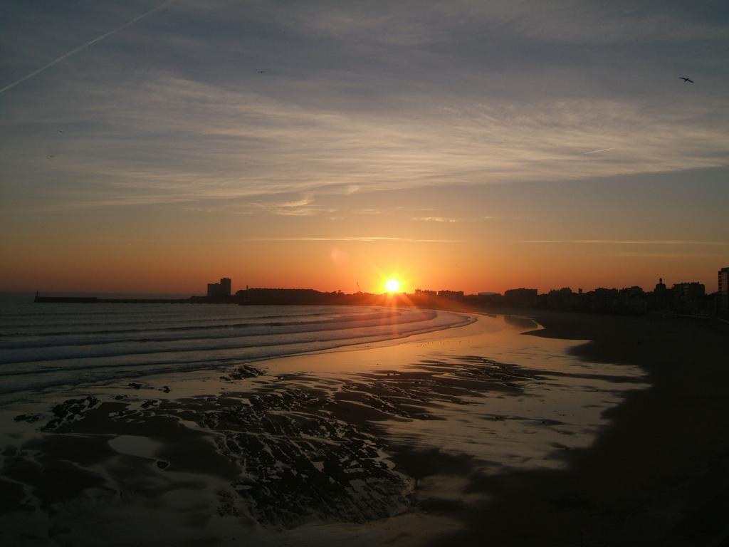 Hotel & Cantine De La Plage Les Sables-dʼOlonne Exterior foto