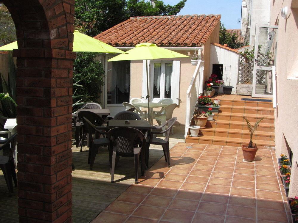 Hotel & Cantine De La Plage Les Sables-dʼOlonne Exterior foto